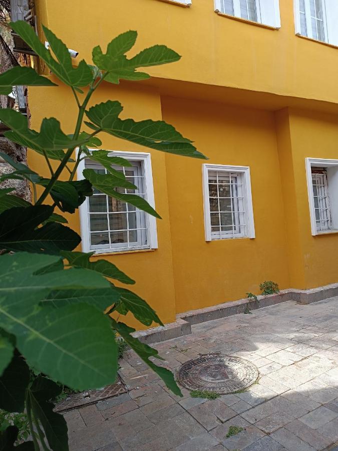 Tag Pansiyon Antália Quarto foto